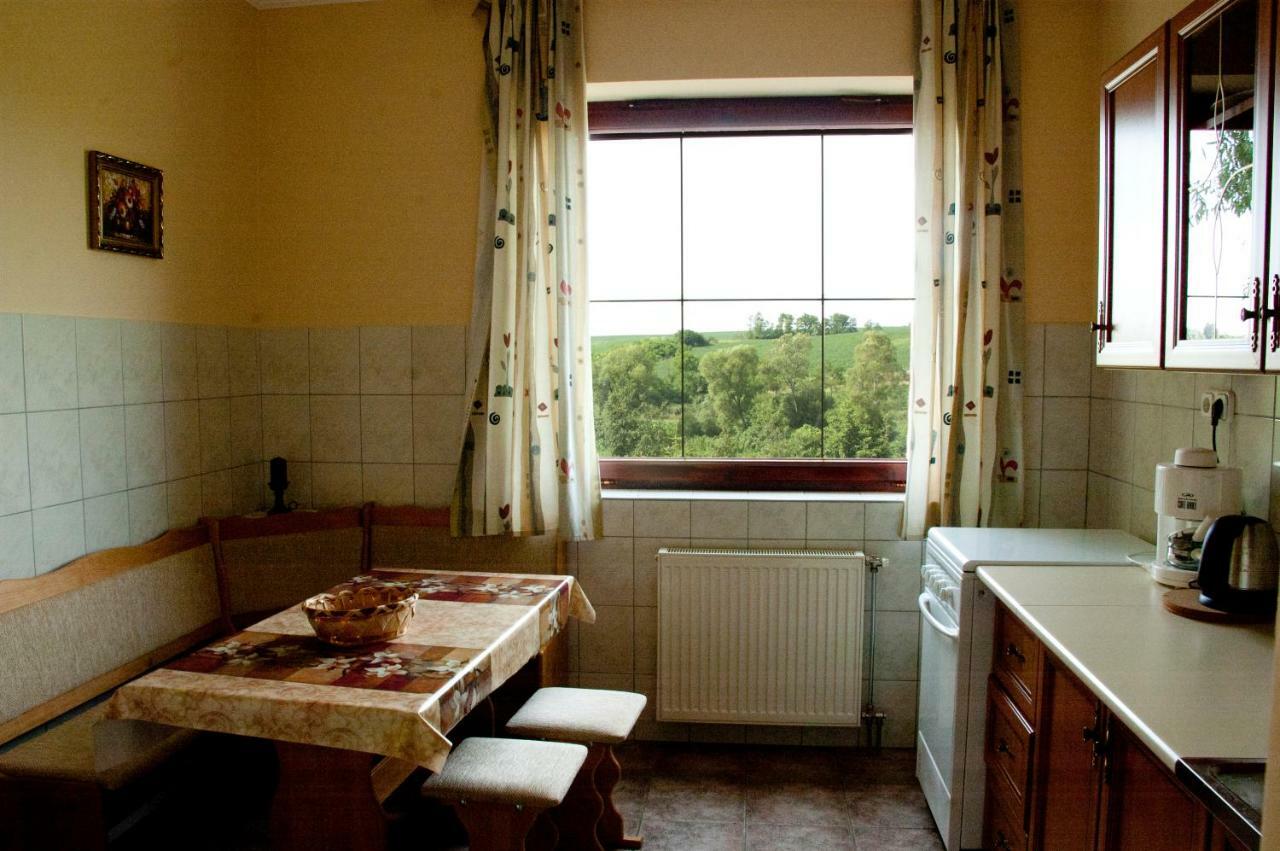 Appartamento Békesség Szigete, Klasszik Apartman Sur Esterno foto